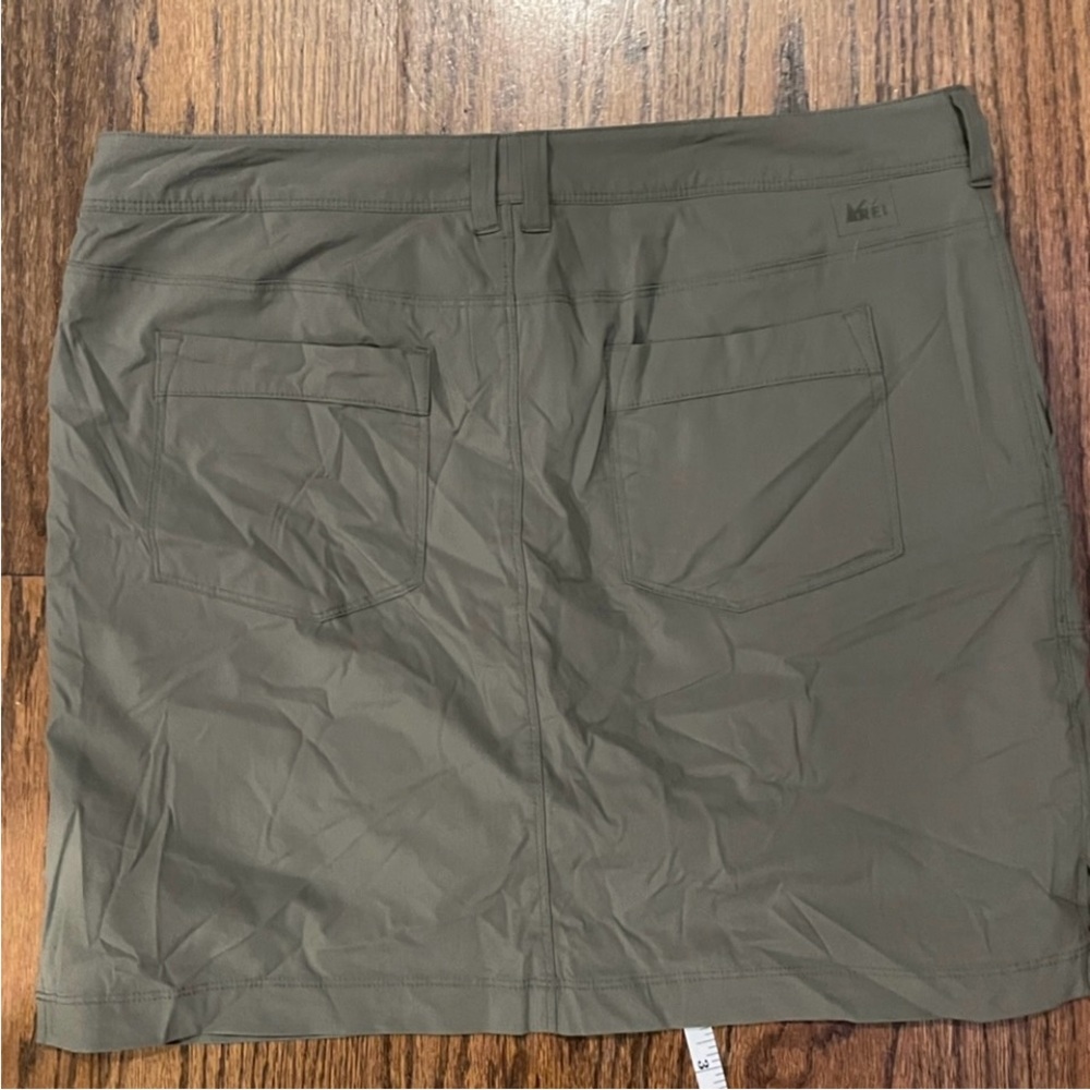 REI Olive Green Skort - Picture 4 of 7